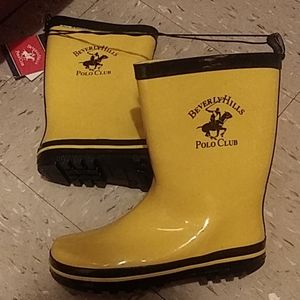 Little kids yellow rain boots